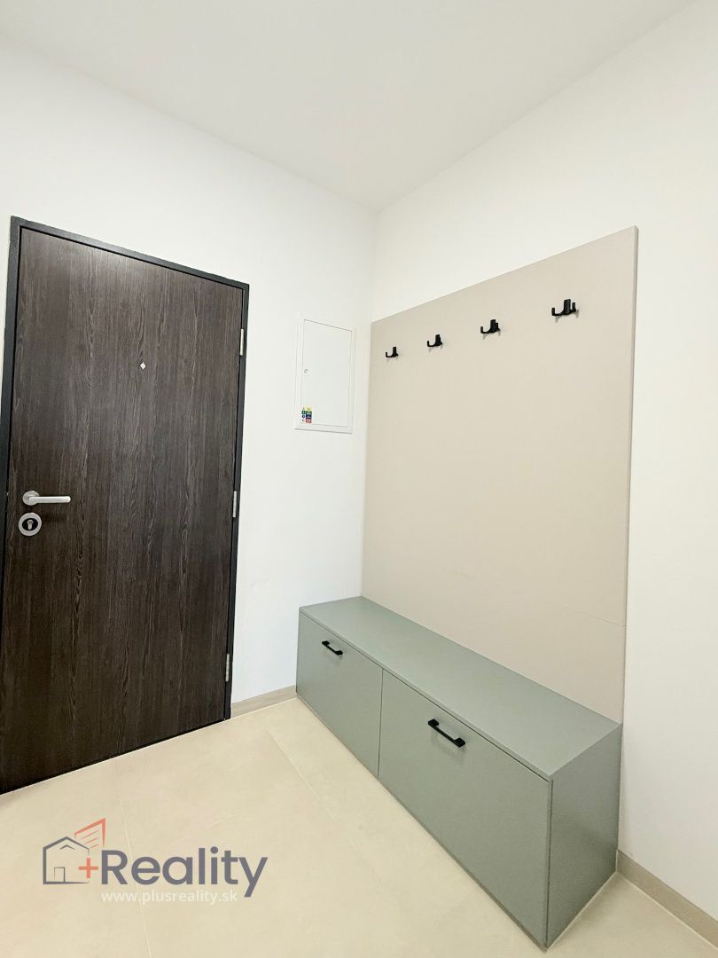 Krásny, nový 3 izbový byt s balkónom a s dvomi parkovacími státiami v meste Dunajská Streda na predaj!