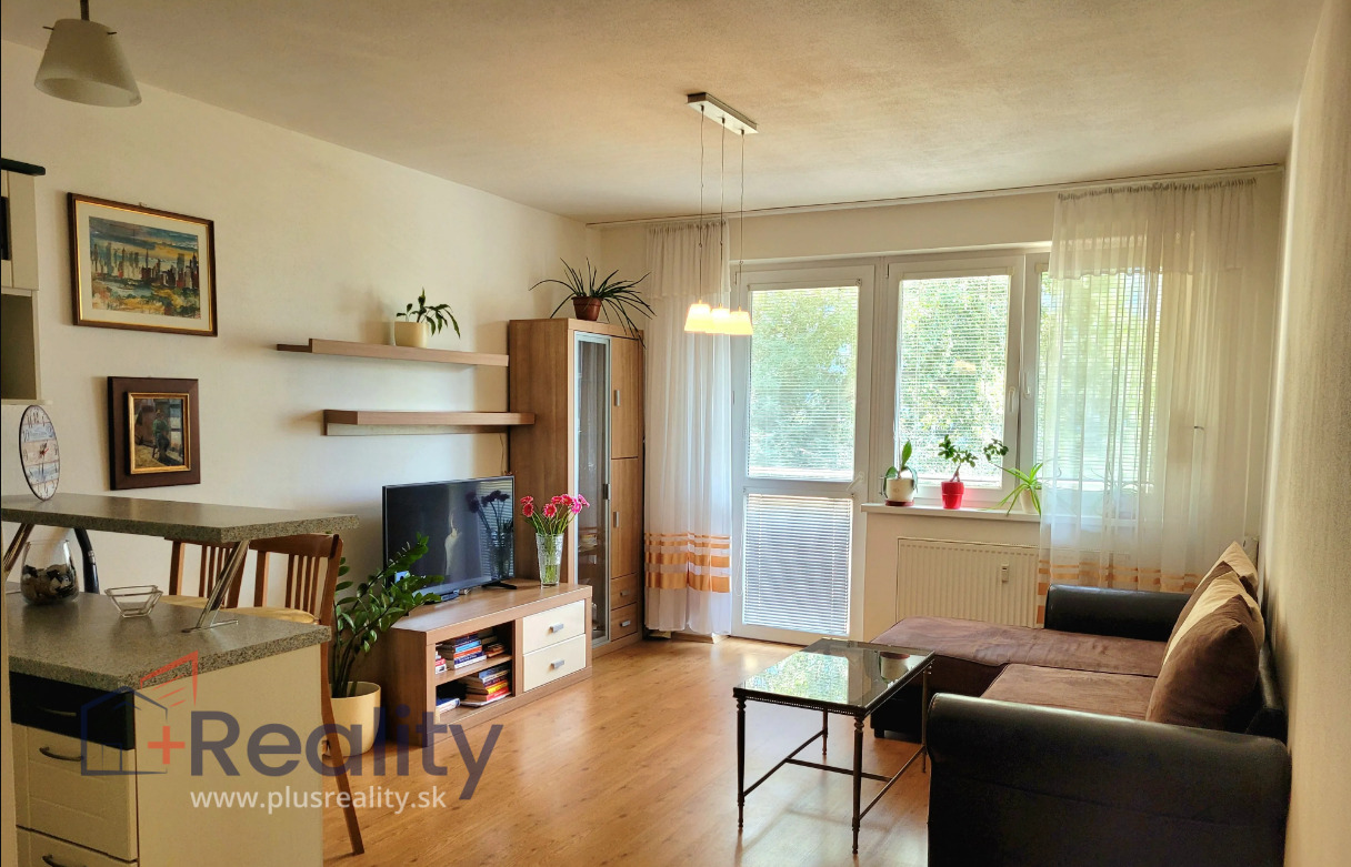 Moderný 1,5 izbový byt s balkónom v mestskej časti Bratislava Petržalka na Švabinského ulici na prenájom!