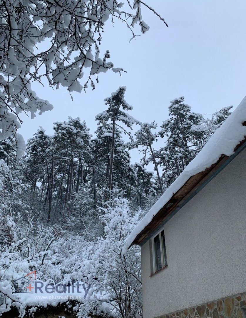 Murovaná chata v chatovej oblasti  Dobrá Voda na predaj!