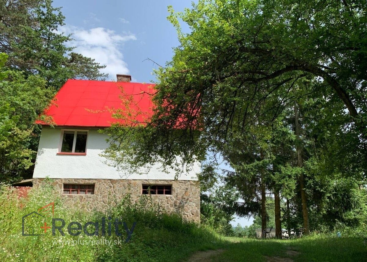 Murovaná chata v chatovej oblasti  Dobrá Voda na predaj!