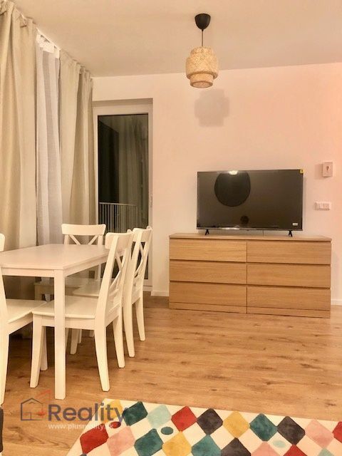 Nový 2 izbový byt v projekte SLNEČNICE POP, v mestskej časti Bratislava Petržalka na Labutej ulici a prenájom!
