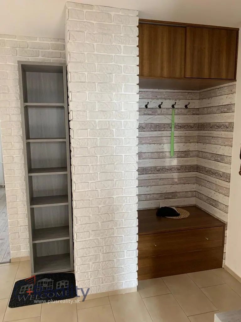 REZERVOVANÉI Zrekonštruovaný 3 izbový byt s balkónom v úplnom centre mesta Dunajská Streda na predaj!