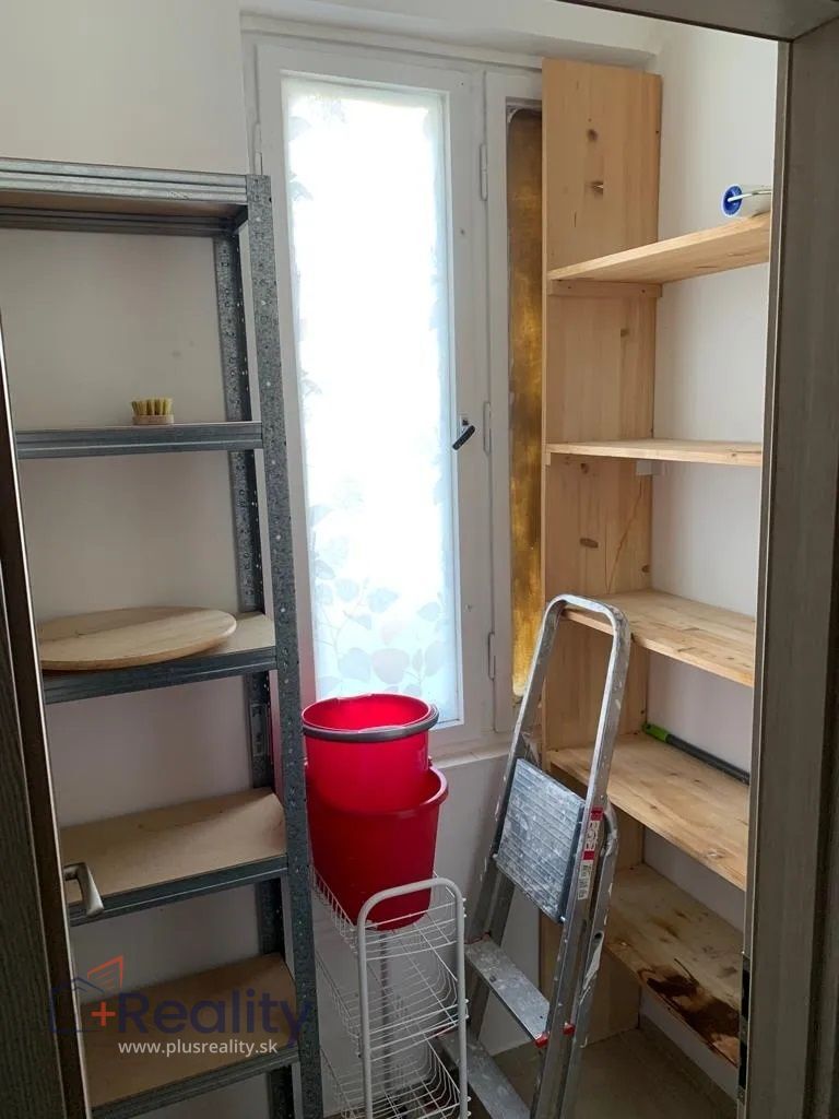 REZERVOVANÉI Zrekonštruovaný 3 izbový byt s balkónom v úplnom centre mesta Dunajská Streda na predaj!