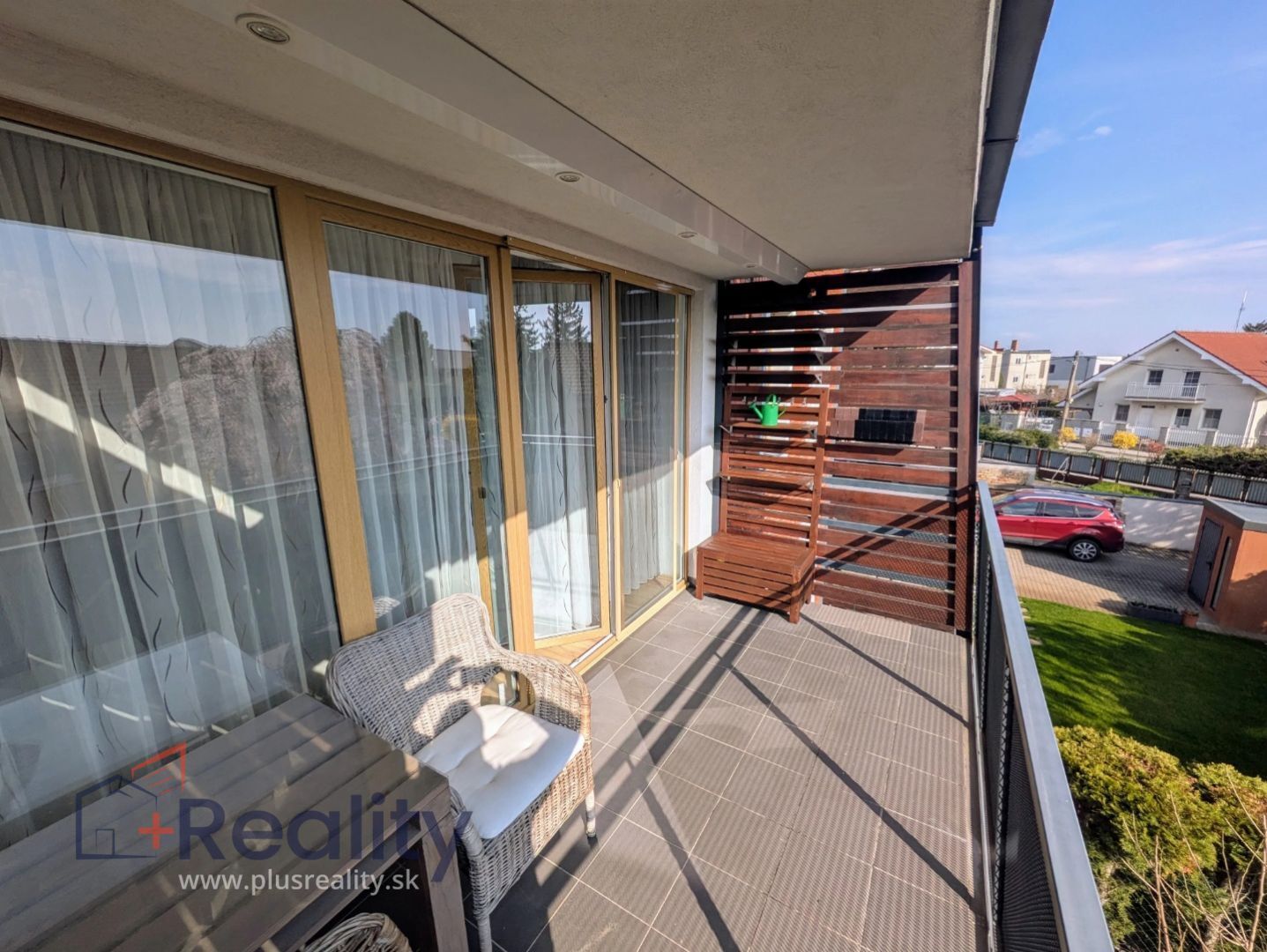 Slnečný 3 izbový byt v mestskej časti Bratislava Vajnory na ulici Pri mlyne na prenájom!