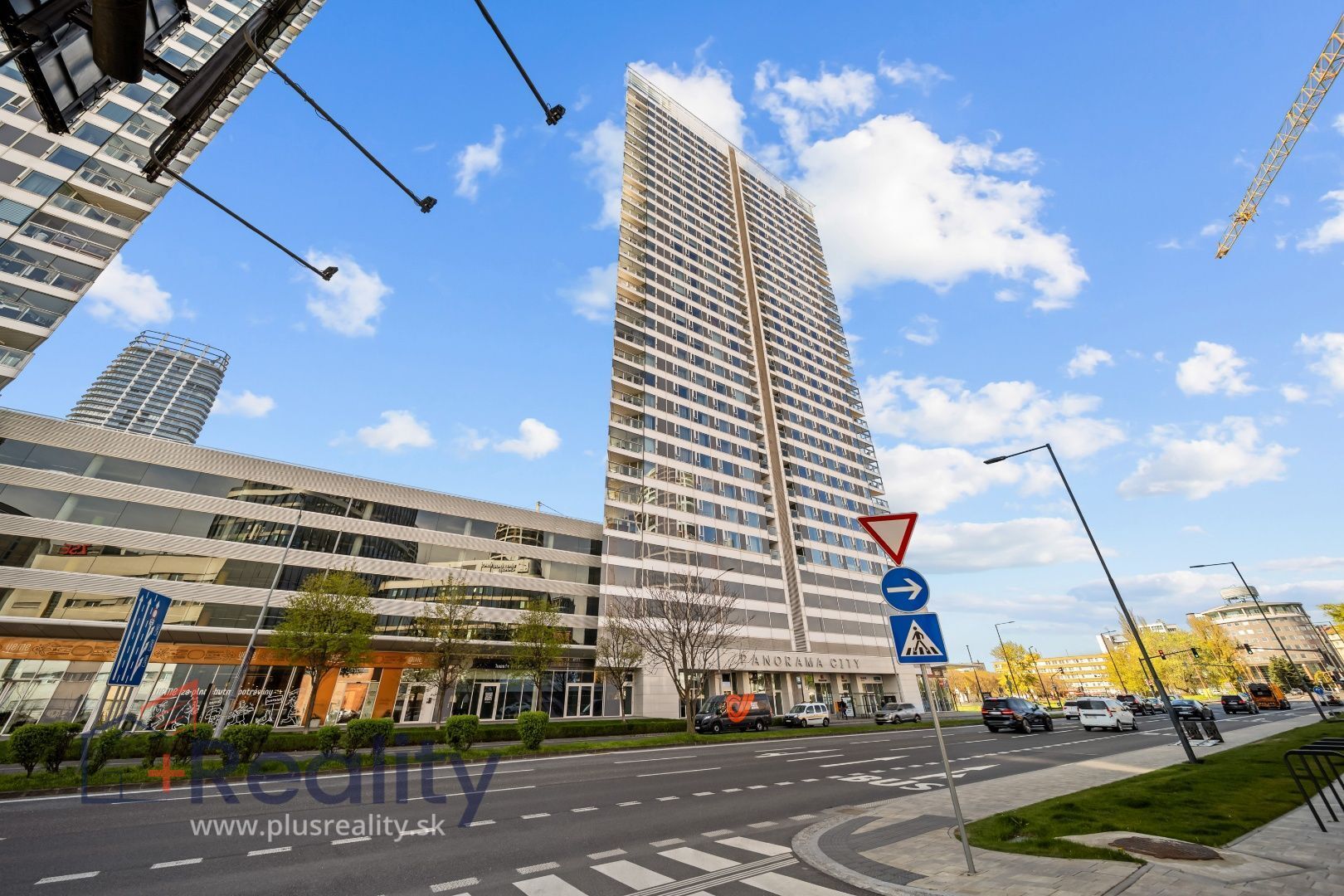 Štýlový 3-izbový byt v prestížnom projekte PANORAMA CITY – Srdce Bratislavy na predaj!