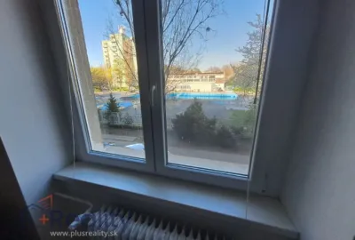 Exkluzívny 3 izbový byt v lukratívnej lokalite mestskej časti Bratislava Ružinov na Miletičovej  ulici na prenájom!