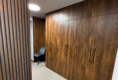 Moderne zariadený 2 izbový byt s balkónom v rezidenčnej novostavbe EUROVEA TOWER, v mestskej časti Bratislava Staré Mesto na prenájom!
