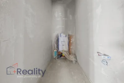 Moderný štvorizbový rodinný dom v obci Michal na Ostrove na predaj!