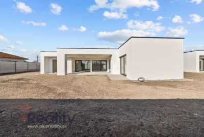 Moderný štvorizbový rodinný dom v obci Veľké Blahovo na predaj!