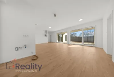 Moderný štvorizbový rodinný dom v obci Veľké Blahovo na predaj!