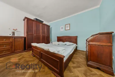 Priestranný 1-izbový byt v historickom centre mesta Bratislava na predaj!