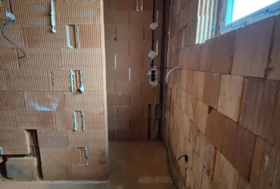 REZERVOVANÉ I 4 izbový dom / bungalov, v štádiu výstavby v obci Povoda na predaj!
