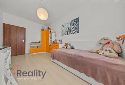 REZERVOVANÉ | Na predaj 3-i nízkoenergetická novostavba montovaného RD, je súčasťou dvojdomu, vlastný pozemok - 345 m2