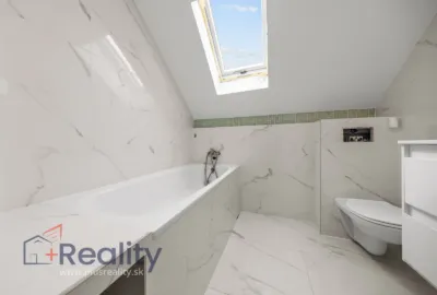 Rodinný dom v obci Malé Dvorníky na predaj!