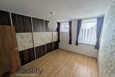 Slnečný 3 izbový byt v mestskej časti Bratislava Vajnory na ulici Pri mlyne na prenájom!