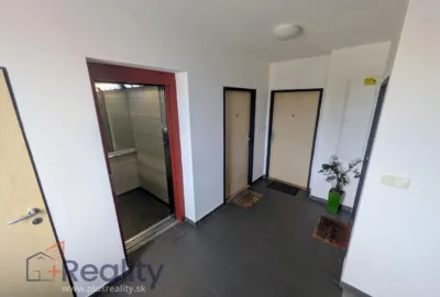 Slnečný 3 izbový byt v mestskej časti Bratislava Vajnory na ulici Pri mlyne na prenájom!