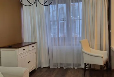Svetlý 2 izbový byt s dvomi balkónmi v mestskej časti Bratislava Staré Mesto na Špitálskej ulici na prenájom!