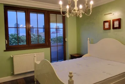 Svetlý 2 izbový byt s dvomi balkónmi v mestskej časti Bratislava Staré Mesto na Špitálskej ulici na prenájom!