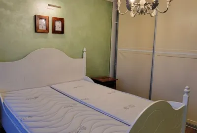 Svetlý 2 izbový byt s dvomi balkónmi v mestskej časti Bratislava Staré Mesto na Špitálskej ulici na prenájom!