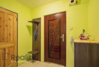 Svetlý  3 izbový byt s balkónom v centre mesta Dunajská Streda na predaj!