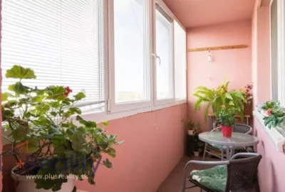 Svetlý  3 izbový byt s balkónom v centre mesta Dunajská Streda na predaj!