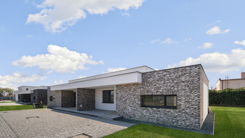 Mliecany obytny park travnik 2