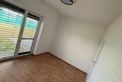 Trojizbový bytový dom v obci Miloslavov, časť Alžbetin Dvor na prenájom!