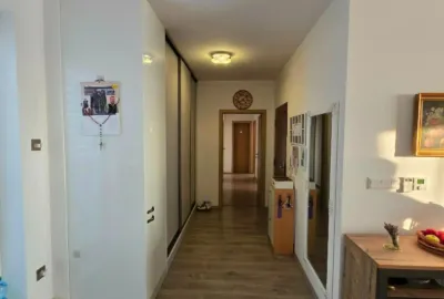 Výnimočný 3 izbový byt s terasou v obci Hviezdoslavov na predaj!