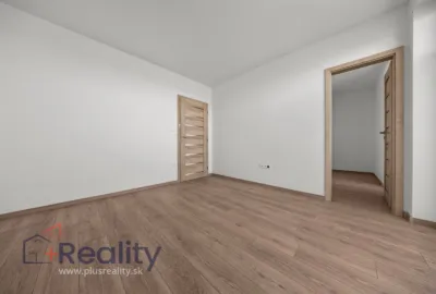 ZNÍŽENÁ CENA I  Štvorizbový byt s vlastnou záhradkou v meste Šamorín na predaj!